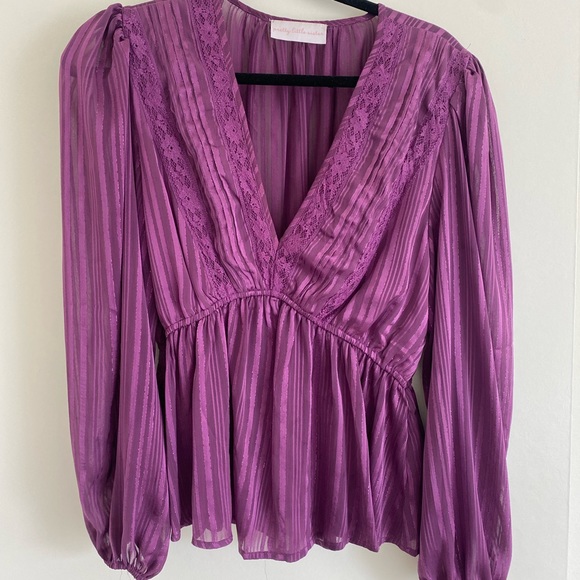 Purple, tailored waist, women’s long sleeve sleeve shirt. perfect condition - Picture 3 of 3
